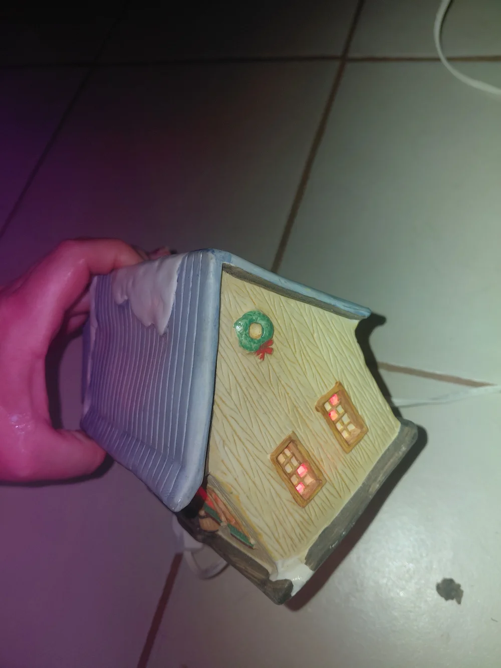 1991 Americana Porcelain Collectible Railroad Station.